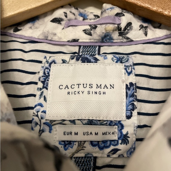 Cactus Man, Ricky Singh, White & Blue Flower, Button Up Short Sleeve, Size M - Picture 3 of 6